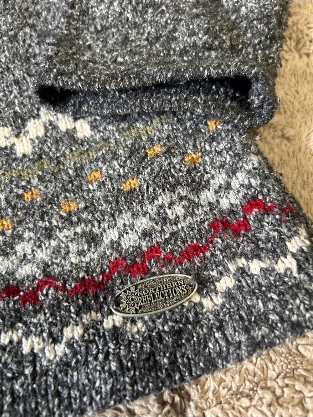 Northern Reflections Hand Embroidered Reindeer Cardigan Sweaty Cozy Winter - Picture 3 of 7